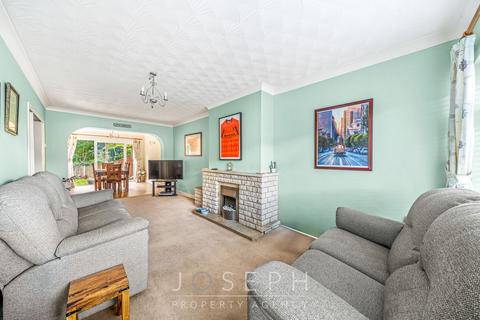 9 Carolbrook Road, Ipswich, IP2 9JF