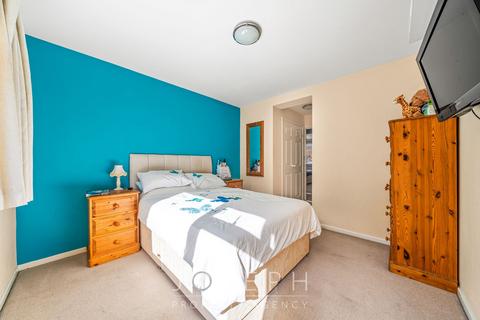 9 Carolbrook Road, Ipswich, IP2 9JF