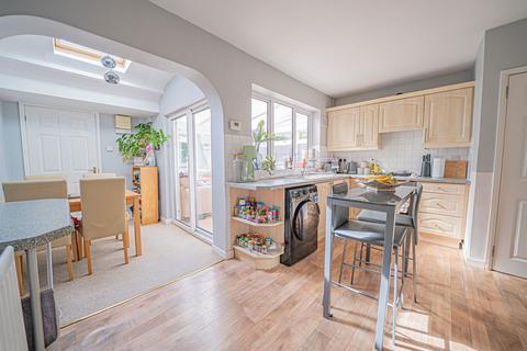 2 bedroom semi-detached house for sale, Longmore Road, Shirley, B90