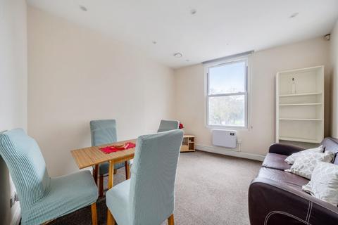 2 bedroom flat to rent, High Street, Wimbledon Hill, London, SW19