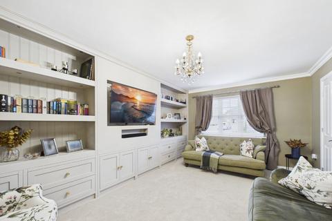4 bedroom detached house for sale, Underwood Bank, Driffield, YO25 5BY
