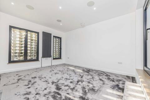 1 bedroom house to rent, Himley Road, London SW17