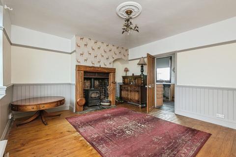 2 bedroom terraced house for sale, Norristhorpe Lane, Liversedge WF15