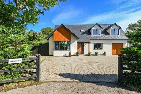 5 bedroom chalet for sale, Ashford Road, Ashford TN26