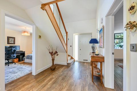 5 bedroom chalet for sale, Ashford Road, Ashford TN26