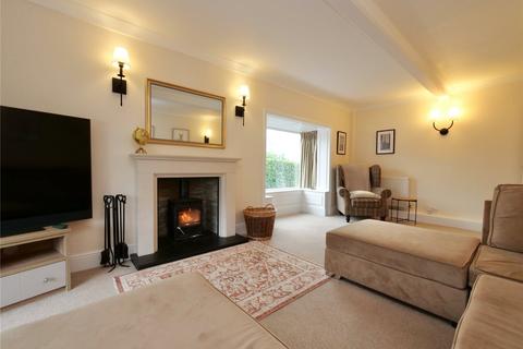 undefined, Three-bedroom Detached Bungalow, Holcombe