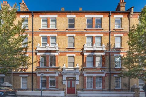 3 bedroom flat for sale, Rushcroft Road, Brixton, London, SW2