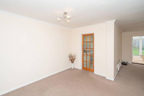 3 bedroom terraced house for sale, Peregrine Close, WD25, Watford, WD25
