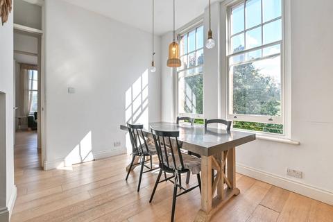 2 bedroom flat to rent, Holloway Road, Islington, London, N7
