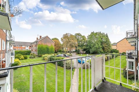 3 bedroom flat for sale, Lovelace Gardens, Surbiton KT6