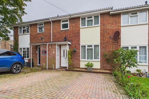 3 bedroom terraced house for sale, Kintyre Close, Basingstoke RG23