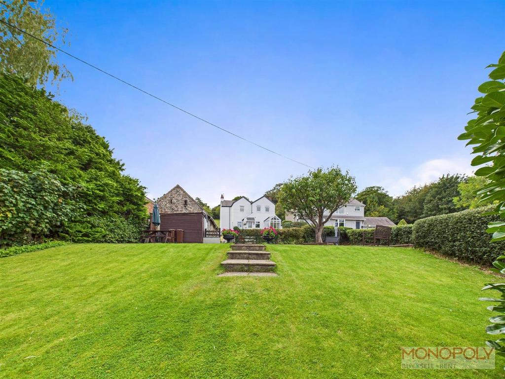 Front/Garden