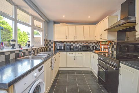 3 bedroom terraced house for sale, Raybrook Crescent, Rodbourne, Swindon, Wiltshire, SN2