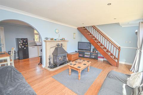 3 bedroom terraced house for sale, Raybrook Crescent, Rodbourne, Swindon, Wiltshire, SN2