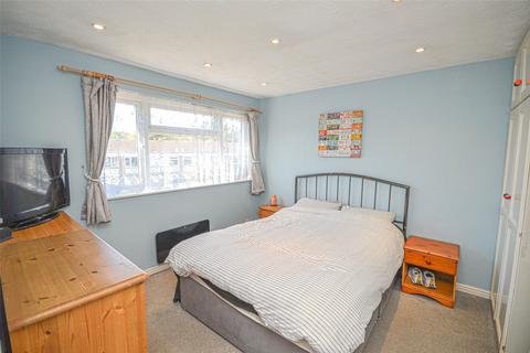 3 bedroom terraced house for sale, Raybrook Crescent, Rodbourne, Swindon, Wiltshire, SN2