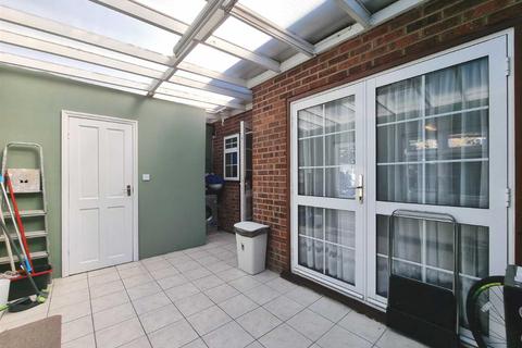 undefined, Mortlake Road, Ilford