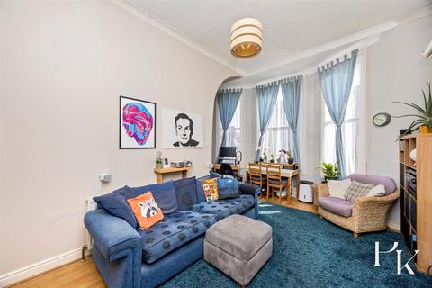 2 bedroom flat for sale, Albert Road, Brighton BN1