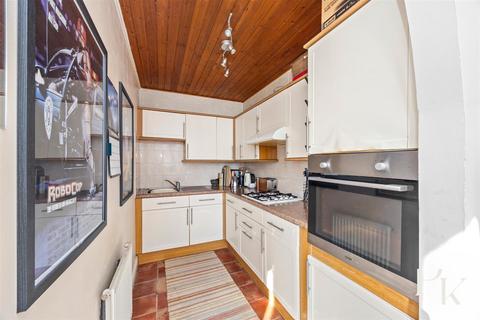 2 bedroom flat for sale, Albert Road, Brighton BN1