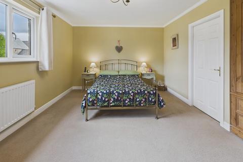 4 bedroom detached house for sale, Heath Common, Heath