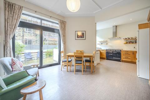6 bedroom semi-detached house for sale, West Cliffe Grove, Harrogate