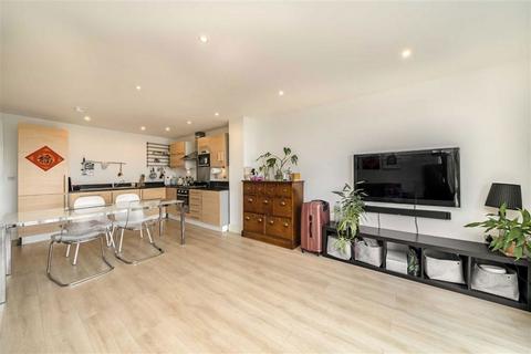 2 bedroom flat for sale, Long Lane, London SE1
