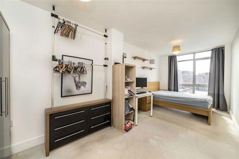 2 bedroom flat for sale, Long Lane, London SE1