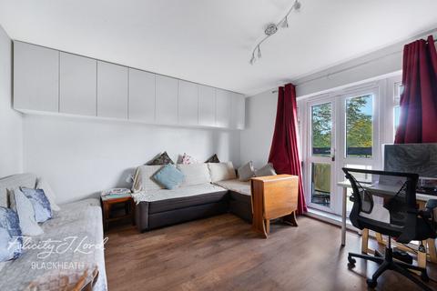 Middle Park Avenue, London