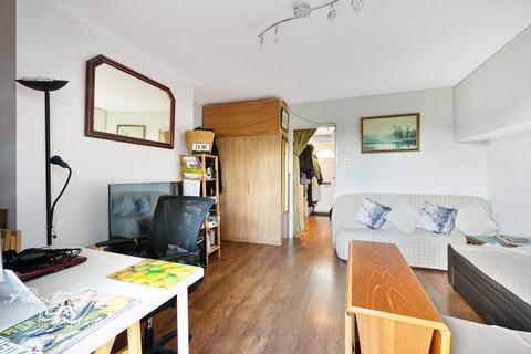 undefined, Middle Park Avenue, London