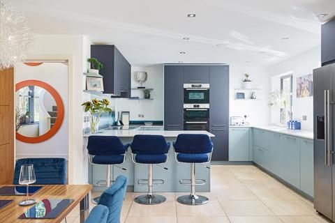 6 bedroom detached house for sale, Station Road, South Cerney, Cirencester, Gloucestershire, GL7