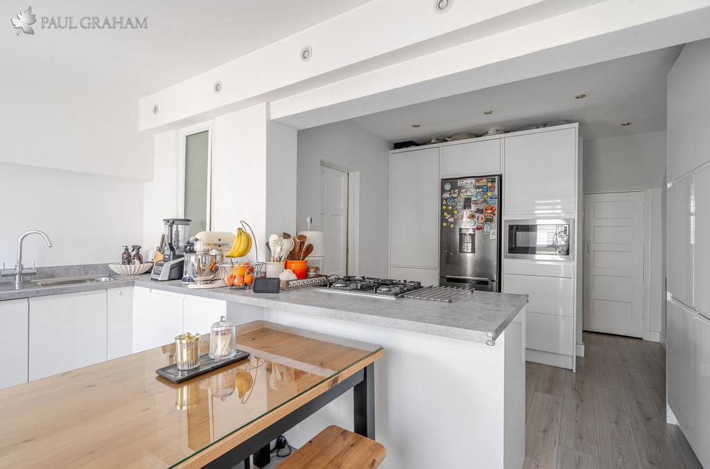 A4b7ffff-a42f-4486-9e81-7346193123ed