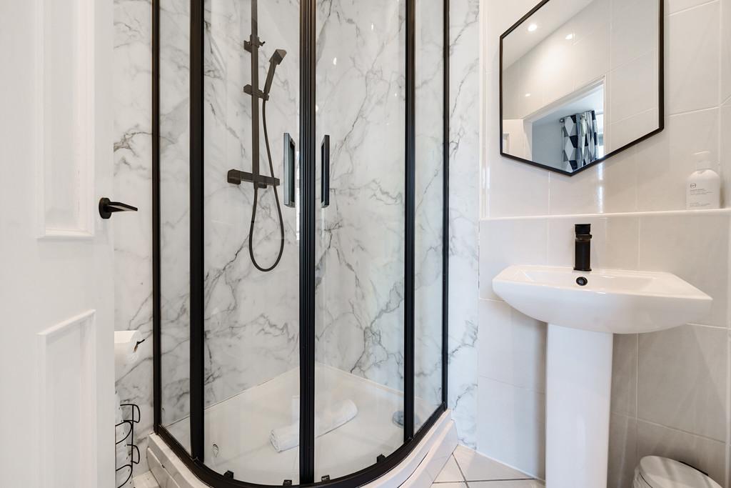 En-suite shower room