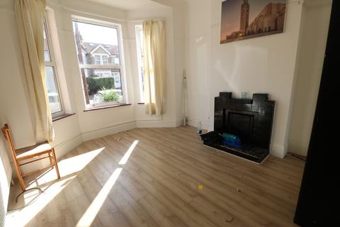 undefined, Courtland avenue, Ilford IG1