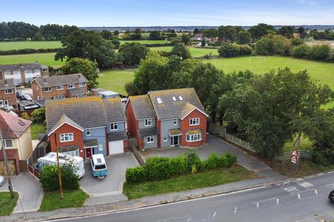 7 bedroom detached house for sale, School Road, Great Oakley