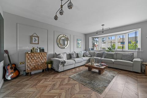7 bedroom detached house for sale, School Road, Great Oakley