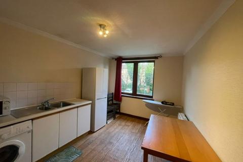 2 bedroom flat to rent, Plantation Park Gardens, Kinning Park