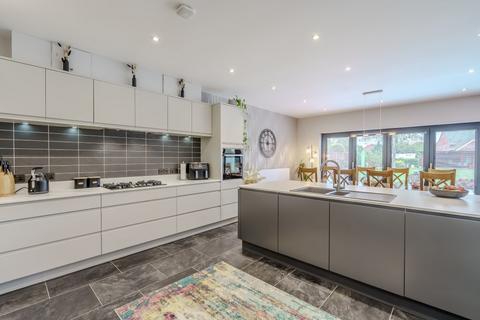 4 bedroom detached house for sale, Cotmer Road, Oulton Broad