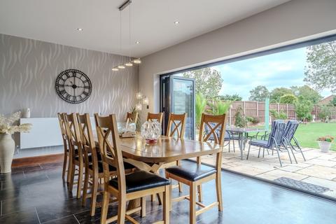 4 bedroom detached house for sale, Cotmer Road, Oulton Broad