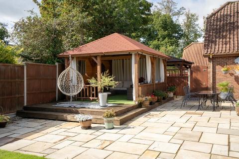 4 bedroom detached house for sale, Cotmer Road, Oulton Broad