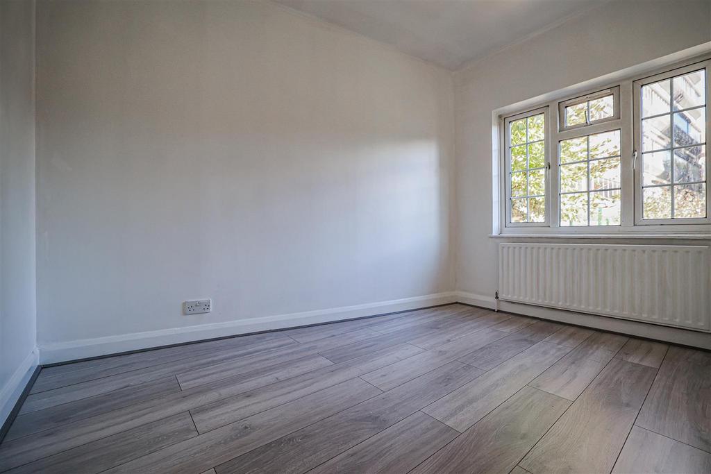 980 A1560.jpg
