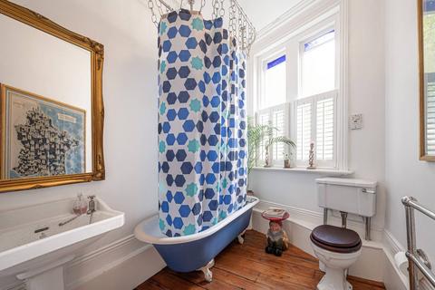 1 bedroom flat to rent, Rochester Road, Camden, London, NW1