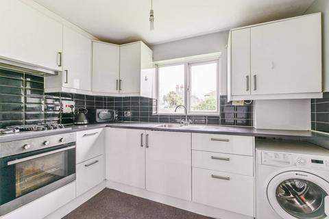 undefined, Jengar Close, Sutton, SM1