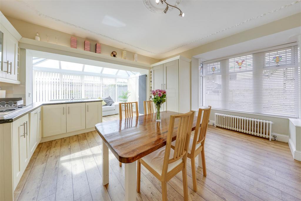 Kitchen Alt 2