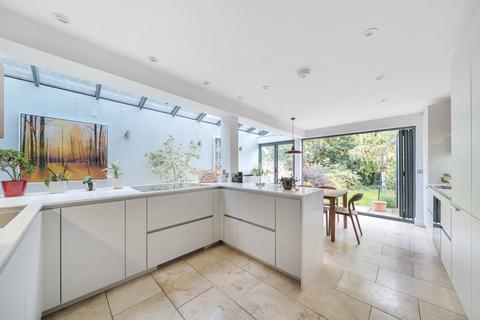 4 bedroom end of terrace house for sale, Chudleigh Road, Brockley, London, SE4