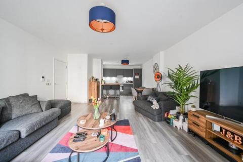 1 bedroom flat for sale, Chamberlain Court, Shipbuilding Way, E13