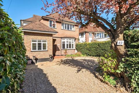 Oriental Road, Woking, GU22