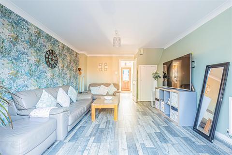 3 bedroom terraced house for sale, Priory Gardens, Ashford TW15