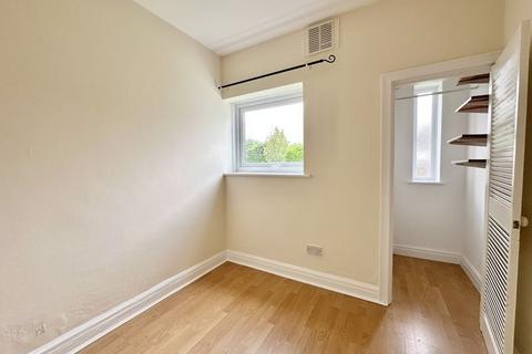 undefined, Ridgeway, Epsom