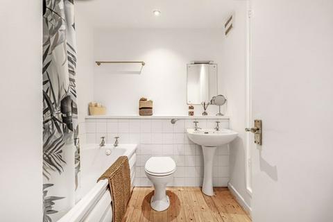 1 bedroom flat for sale, Regent Square, Bruce Road, Bow