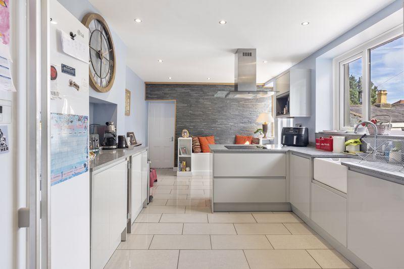 40 Selborne Drive