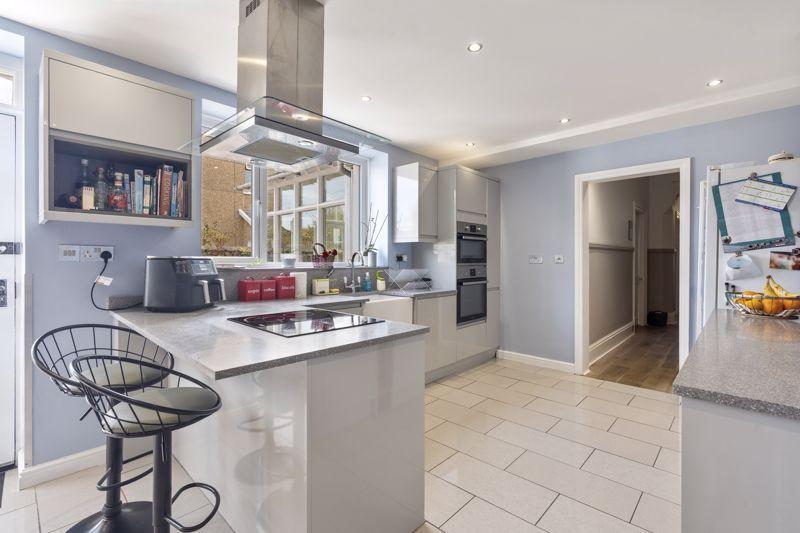 40 Selborne Drive
